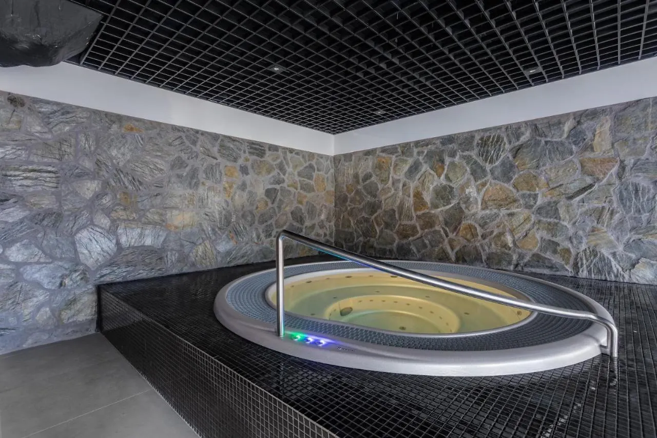 Green Park Resort A11- Z Dostepem Do Basenu, Sauny, Jacuzzi, Silowni Sklářská Poruba 0*,  Polsko